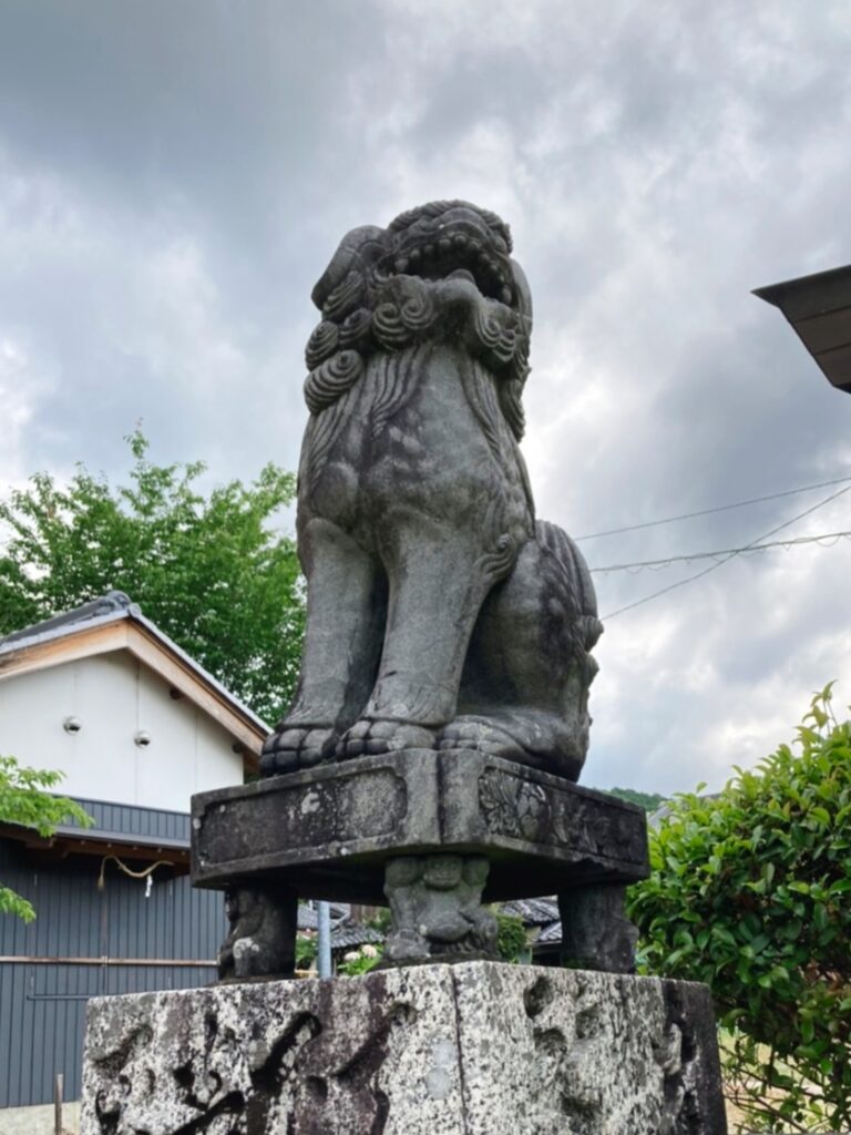 十二柱神社の狛犬