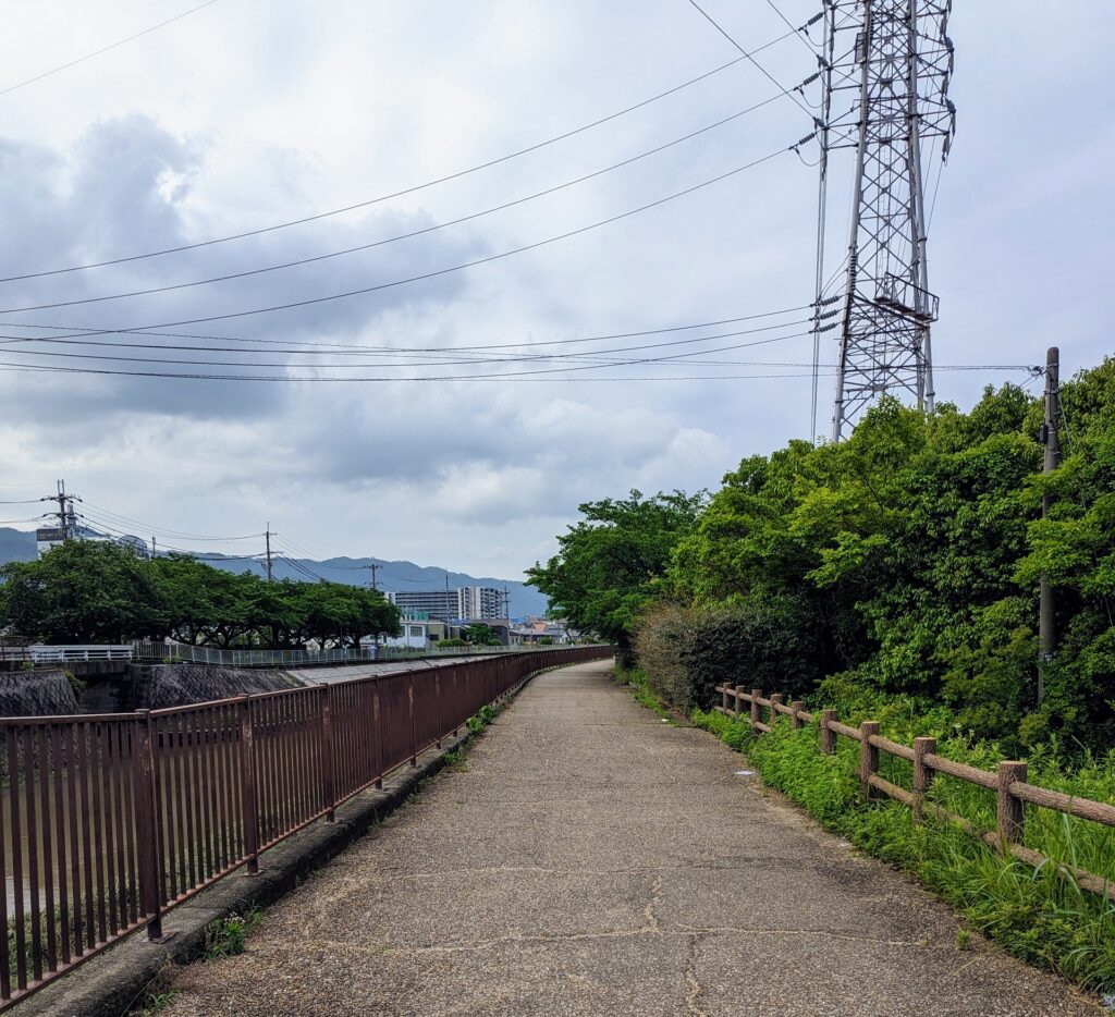 朝ドラ舞い上がれ撮影ロケ地「恩地川沿い」